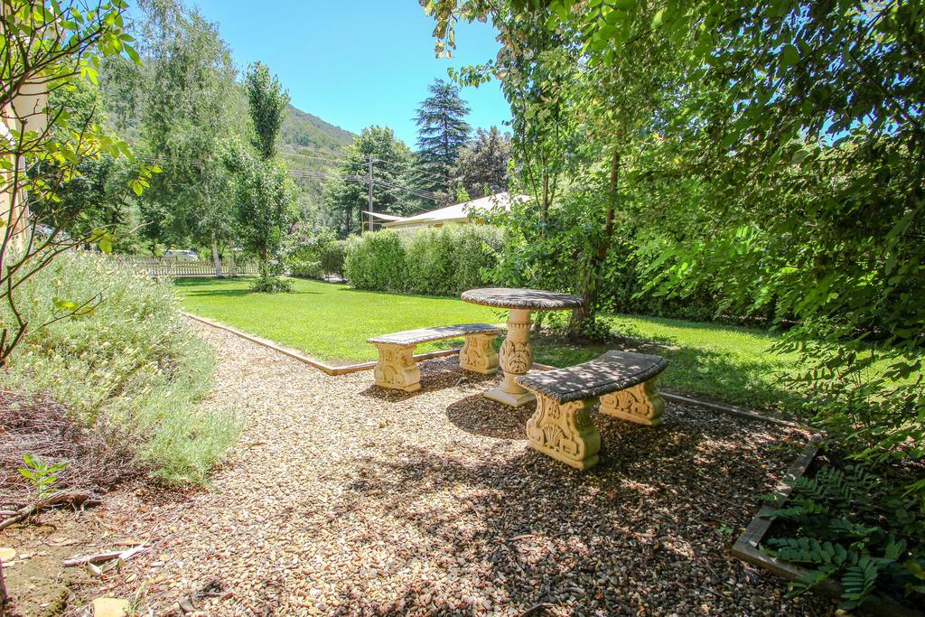 Harrietville Cottage Exterior photo